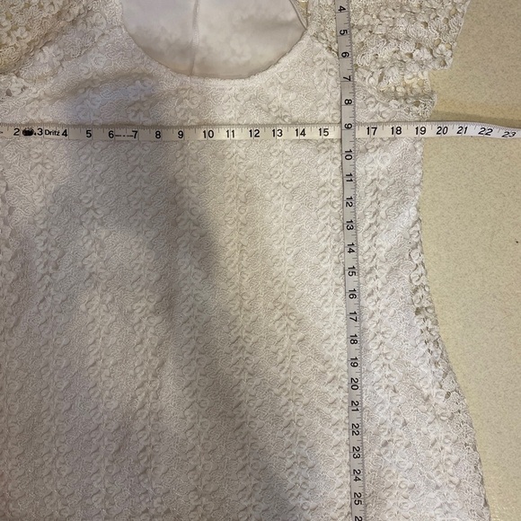 CATO white lace short sleeve blouse size large. - Picture 6 of 6